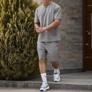 12 Colors OEM Hot Sale Summer Outfit Mens T Shirt Short Sets Two Piece Clothing Cotton Men Oversized Casual Sets - Image 3