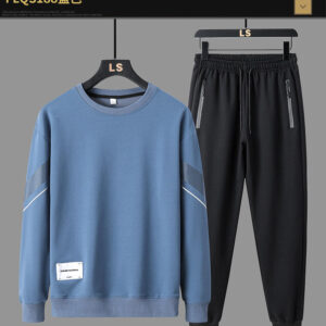 China Factory 300G Polyester Cotton Custom Logo Color Size Sweatershirt Suit Winter Essential - Image 4