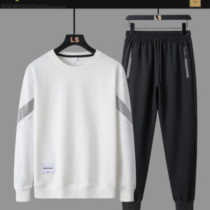 China Factory 300G Polyester Cotton Custom Logo Color Size Sweatershirt Suit Winter Essential - Image 6